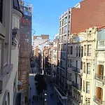 Apartment En El Corazon De Con Parking Incluido, Vut 78 *